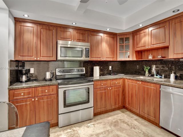 Apartment for sale  Unit #3T - photo 5578084