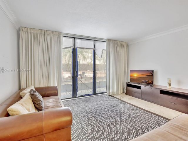 Apartment for sale  Unit #3T - photo 5578092