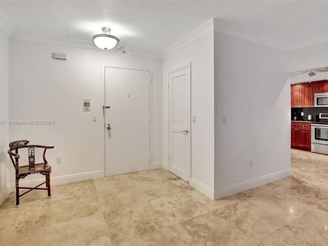 Apartment for sale  Unit #3T - photo 5578095