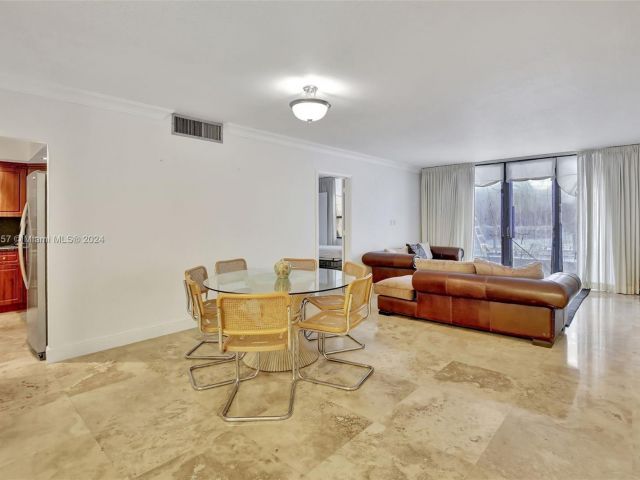 Apartment for sale  Unit #3T - photo 5578096