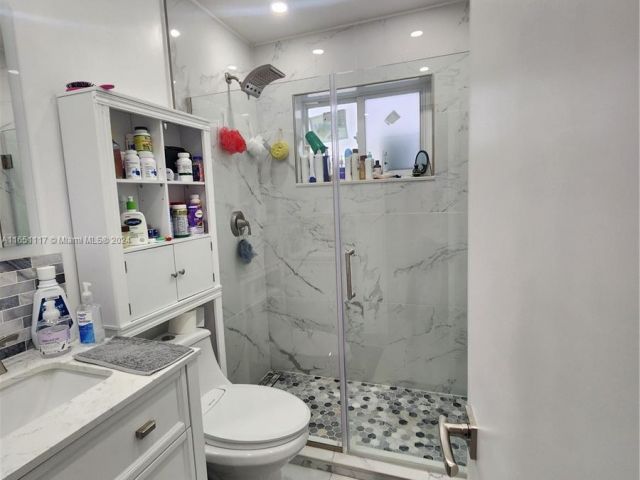 Home for sale at 1025 NE 13th Ave - photo 5774771