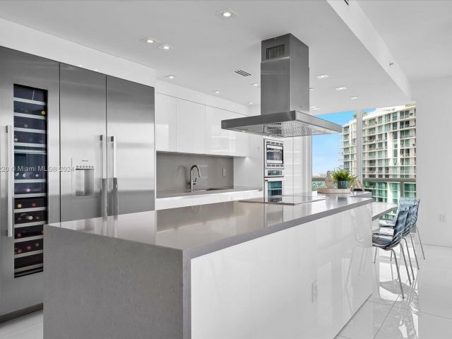 Apartment for sale  Unit #2451 - photo 6035663