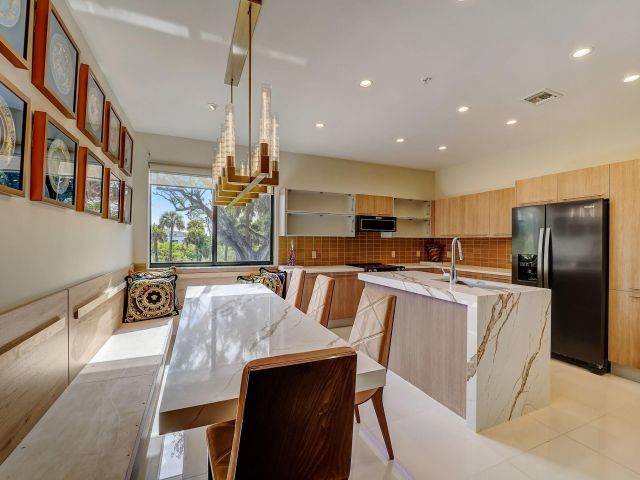 Home for sale at 173 SE 1st Cir 173 - photo 5543697