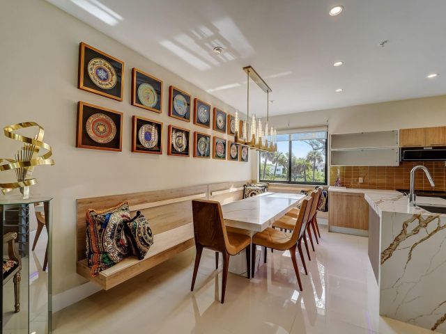 Home for sale at 173 SE 1st Cir 173 - photo 5543698