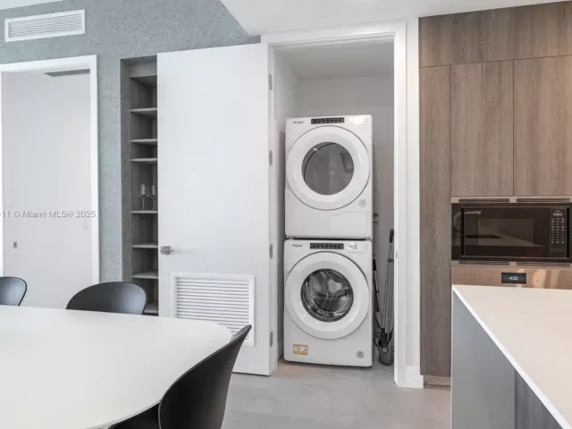 Apartment for rent  Unit #1203 - photo 5601897