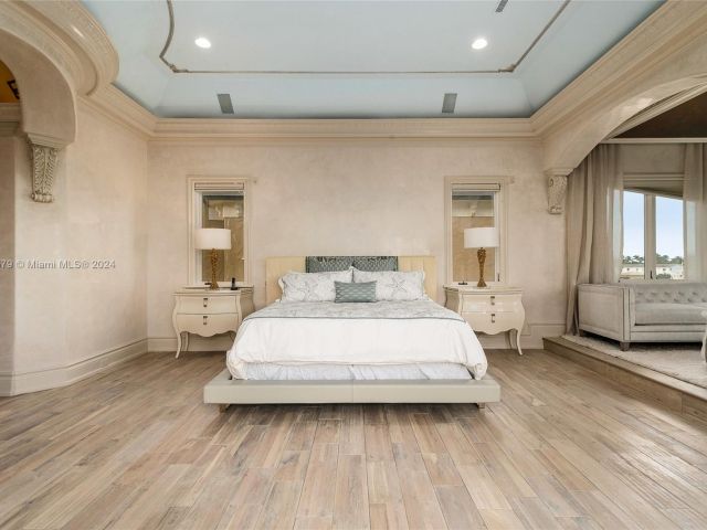 Home for rent at 2306 Bay Dr - photo 5542747