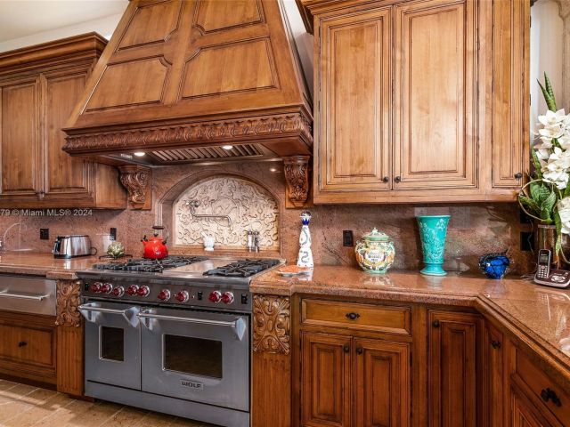 Home for rent at 2306 Bay Dr - photo 5542753