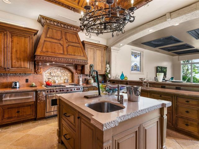 Home for rent at 2306 Bay Dr - photo 5542754