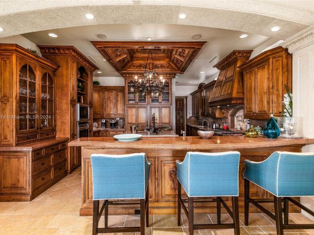 Home for rent at 2306 Bay Dr - photo 5542756