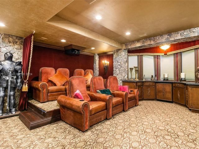 Home for rent at 2306 Bay Dr - photo 5542757