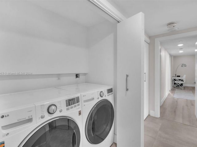 Apartment for sale  Unit #601 - photo 5692864