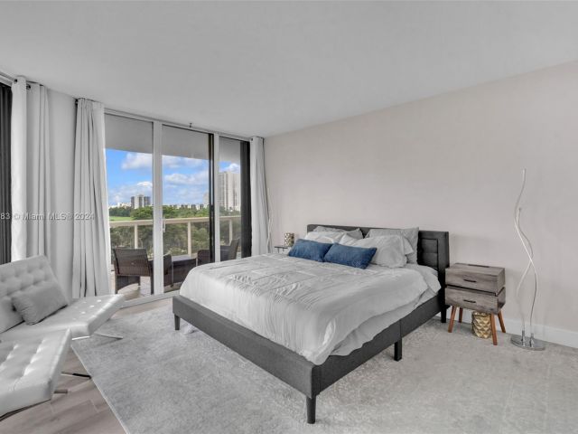 Apartment for sale  Unit #601 - photo 5692869