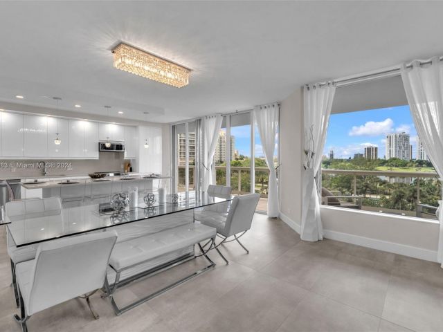 Apartment for sale  Unit #601 - photo 5692878