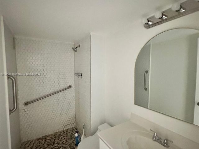 Apartment for sale  Unit #8Z - photo 5691036