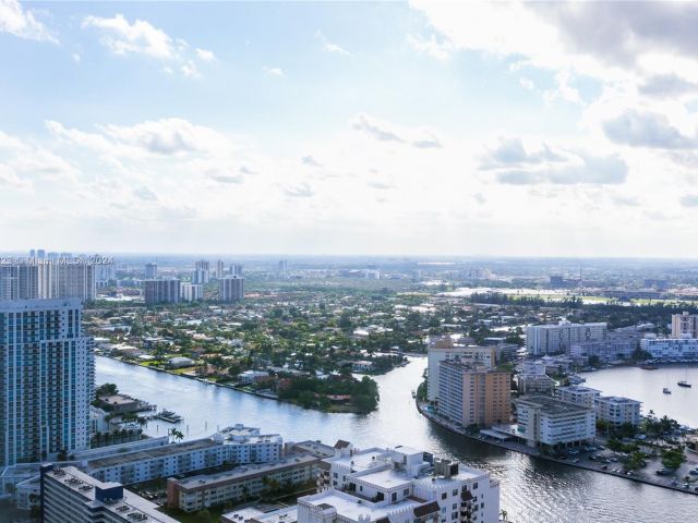 Apartment for rent  Unit #4307 - photo 5672795