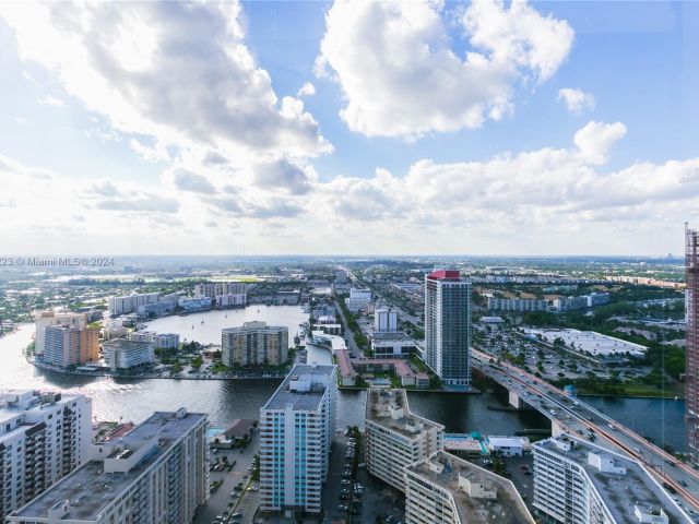 Apartment for rent  Unit #4307 - photo 5672796