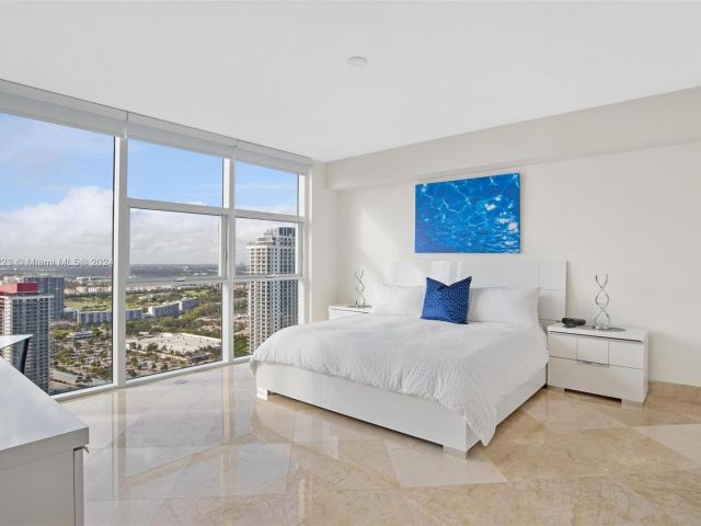 Apartment for rent  Unit #4307 - photo 5672802