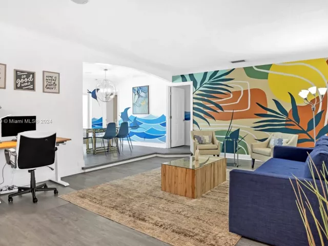 4-bedroom home for rent in Fort Lauderdale - 5220 NE 26th Ave - MondialRealty