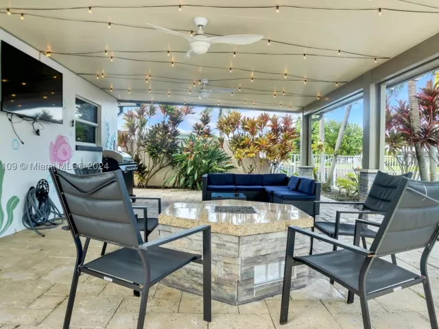 4-bedroom home for rent in Fort Lauderdale - 5220 NE 26th Ave - MondialRealty