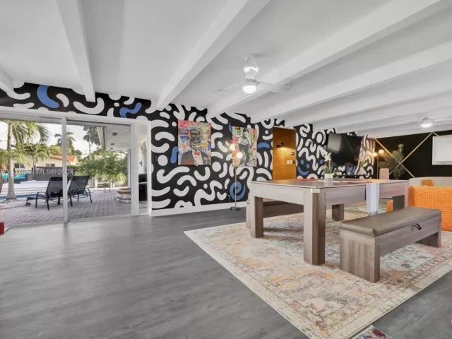 4-bedroom home for rent in Fort Lauderdale - 5830 NE 14th Rd - MondialRealty