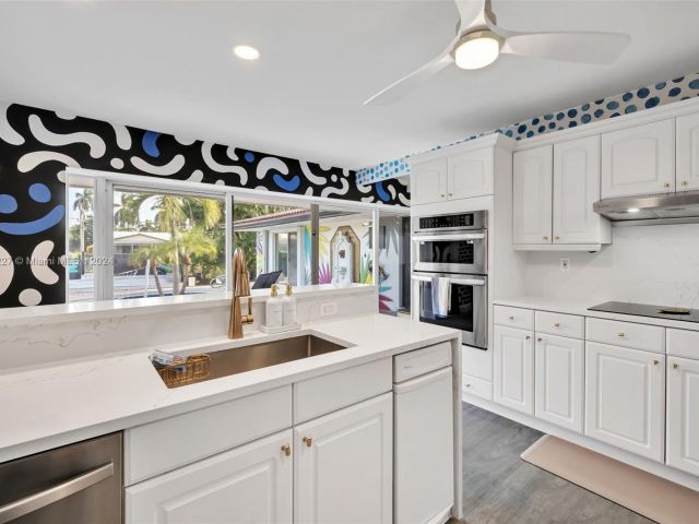 Home for rent at 5830 NE 14th Rd - photo 5568248