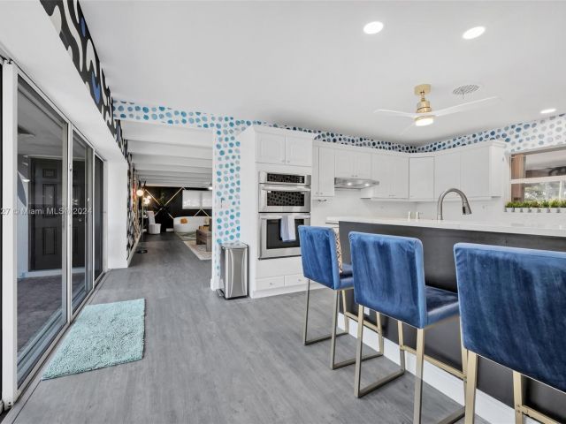 Home for rent at 5830 NE 14th Rd - photo 5568251