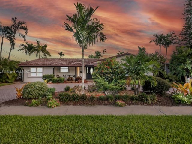 Home for rent at 5830 NE 14th Rd - photo 5568267