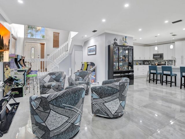 Home for sale at 325 NW 153rd Avenue - photo 5883940