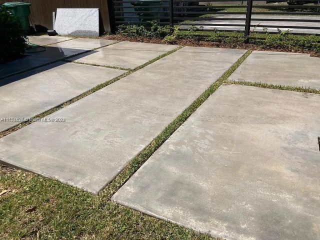 Home for sale at 1810 NW 69th Ter - photo 6008621