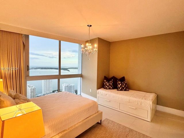 Apartment for rent  Unit #4902 - photo 5614790