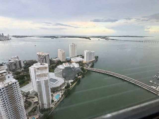 Apartment for rent  Unit #4902 - photo 5614800