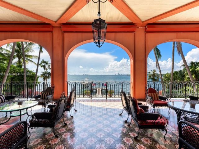 Home for sale at 230 Harbor Drive - photo 5573388