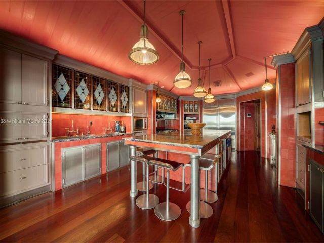 Home for sale at 230 Harbor Drive - photo 5573391