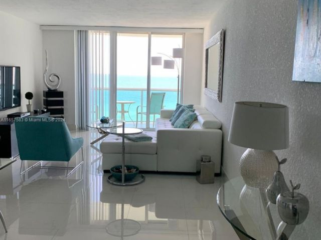 Apartment for sale  Unit #12M - photo 5635550