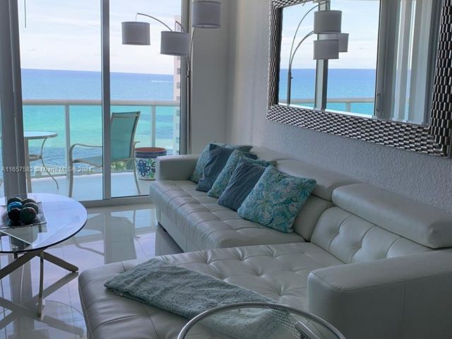 Apartment for sale  Unit #12M - photo 5635552