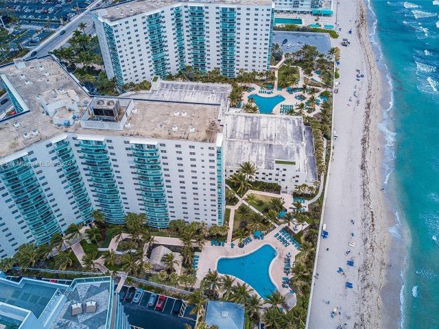 Apartment for sale  Unit #12M - photo 5635555