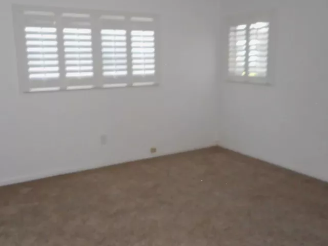 1-bedroom condo for sale in Hollywood - 3801 S Ocean Dr 12M - MondialRealty
