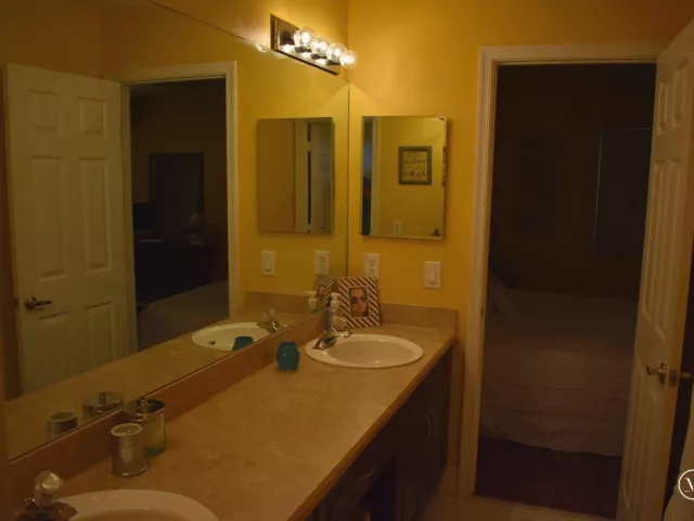 1-bedroom condo for sale in Hollywood - 3801 S Ocean Dr 12M - MondialRealty