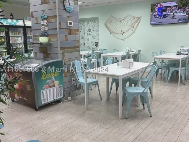 1-bedroom condo for sale in Hollywood - 3801 S Ocean Dr 12M - MondialRealty