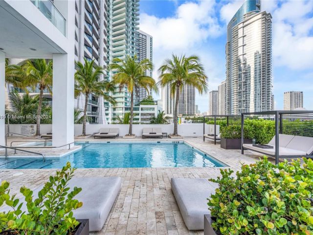 Apartment for sale  Unit #2607 - photo 5641396