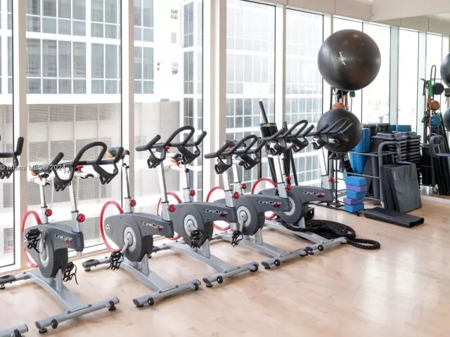 Apartment for sale  Unit #2607 - photo 5641394