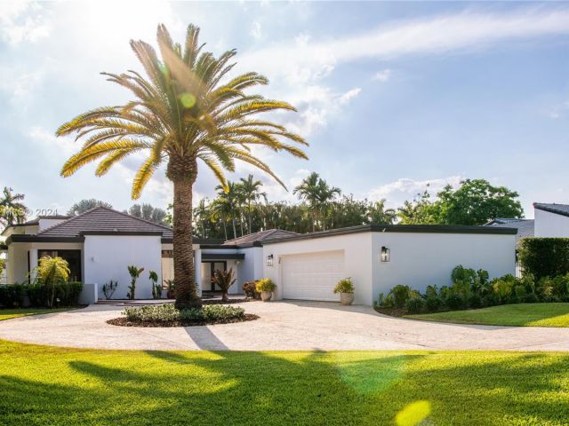 Home for sale at 4020 SW 129th Ave - photo 5831691