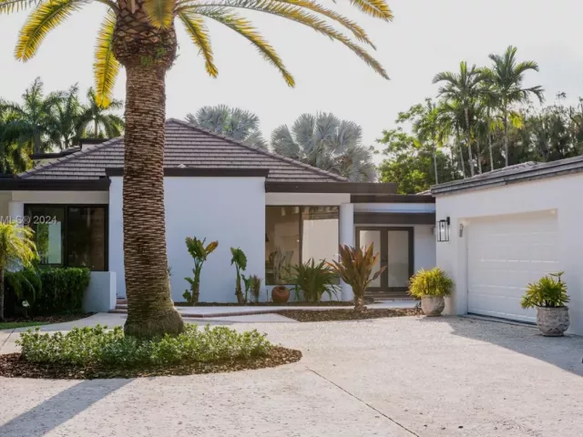 Home for sale at 4020 SW 129th Ave - photo 5831690