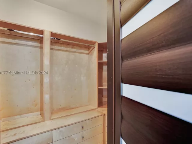 3-bedroom condo for sale in Sunny Isles Beach - 18201 Collins Ave 3404&Cabana - MondialRealty