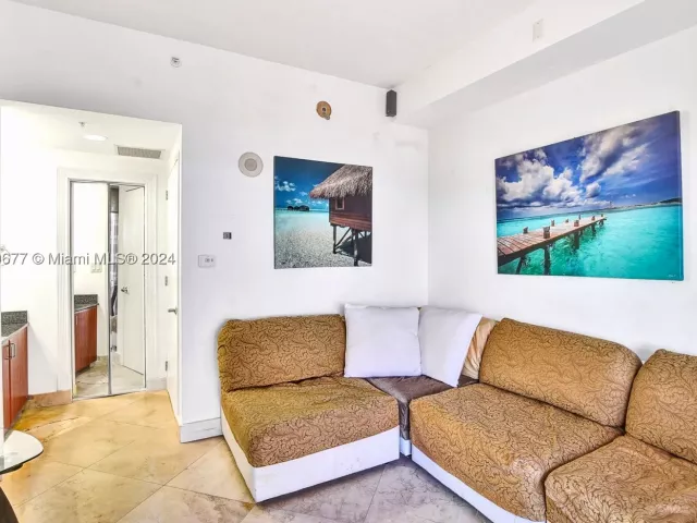 3-bedroom condo for sale in Sunny Isles Beach - 18201 Collins Ave 3404&Cabana - MondialRealty
