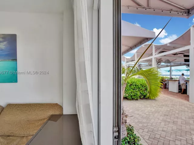 3-bedroom condo for sale in Sunny Isles Beach - 18201 Collins Ave 3404&Cabana - MondialRealty