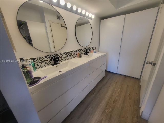 2-bedroom condo for sale in Aventura - 3400 NE 192nd St 903 - MondialRealty