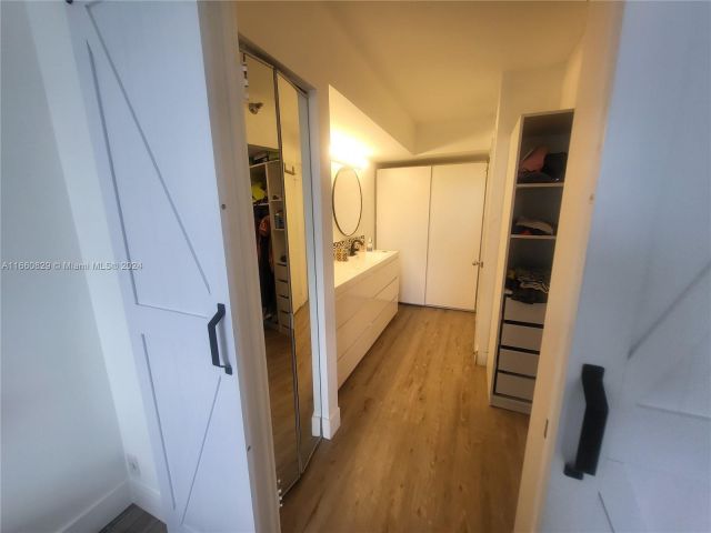 2-bedroom condo for sale in Aventura - 3400 NE 192nd St 903 - MondialRealty