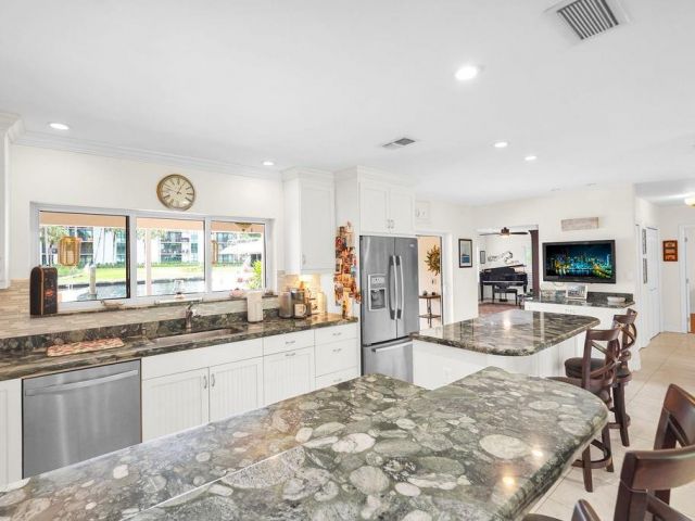 Home for sale at 1336 SW 10th St - photo 6201446