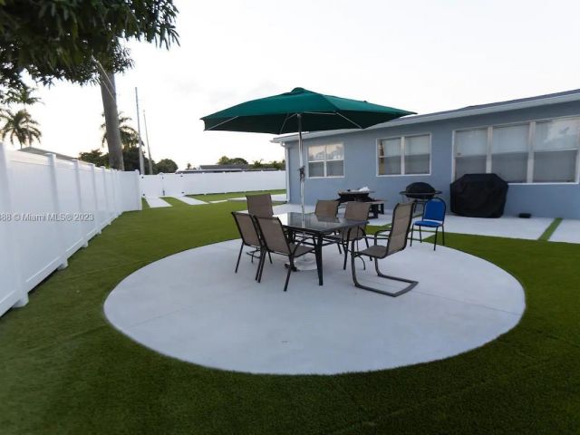 Home for sale at 3240 SW 17th Street - photo 6249438